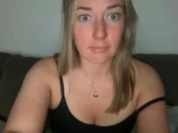 Camillajohnson2 webcams show profile image 