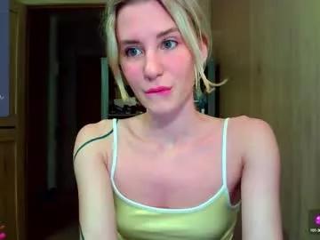 caramel_pie_ from Chaturbate