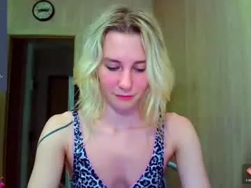 caramel_pie_ from Chaturbate