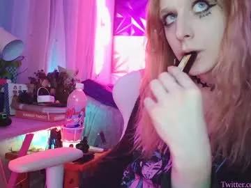 cassie420z from Chaturbate