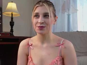 cassieholland from Chaturbate