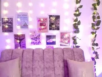 chaarlotte_1 from Chaturbate