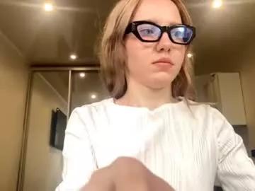 Charlsiehardter webcams show profile image 