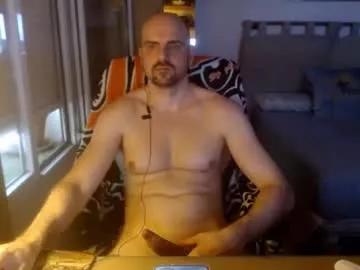 chicocam1983 from Chaturbate