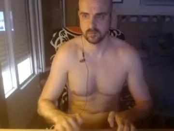chicocam1983 from Chaturbate