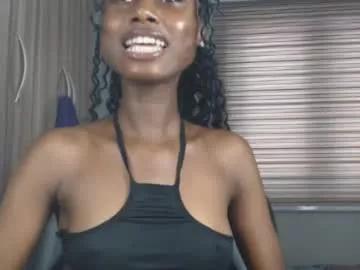 choco_petitqueen from Chaturbate