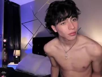 chrristopher77 from Chaturbate