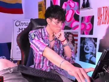 cinnamon_boyxxx from Chaturbate