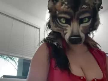 cinnanicos from Chaturbate