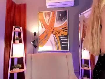 cinnia_ from Chaturbate