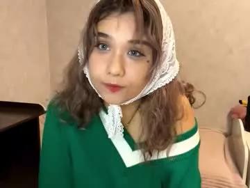 clary_cloud model from Chaturbate