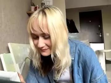 Clementinehollner webcams show profile image 