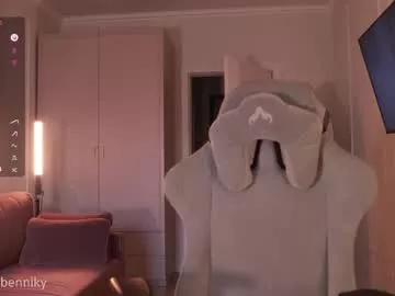 coconutaura from Chaturbate