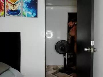 college_muscle_ass from Chaturbate