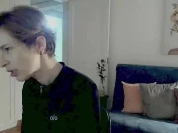 cuddlingbunnny from Chaturbate