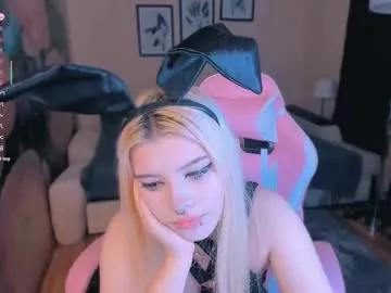 cuddly_kitten from Chaturbate