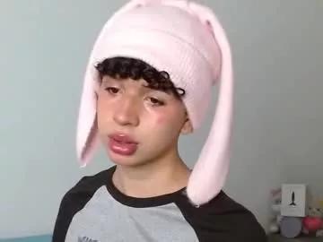 cuddly_twinkie from Chaturbate