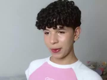 cuddly_twinkie from Chaturbate