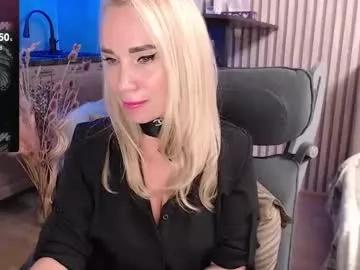 cuddlylina from Chaturbate