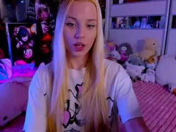 cuttie_ponyy from Chaturbate