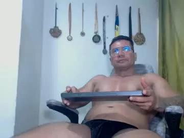 dammuscle from Chaturbate