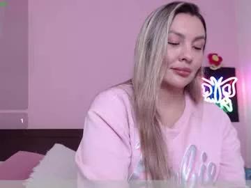 danika_bellaa from Chaturbate is Freechat