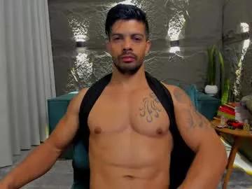 dann_saenz from Chaturbate