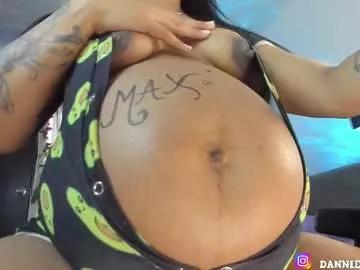 danniela_ferrer_v from Chaturbate