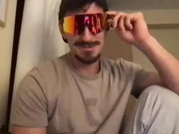 dannythehunk24 from Chaturbate