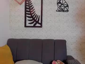 dara_queen7 from Chaturbate