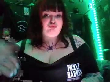 deaddolloxo from Chaturbate
