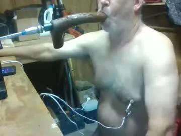 deepthroat227 from Chaturbate