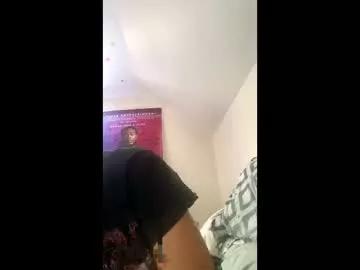 deepthroatqueen33 from Chaturbate