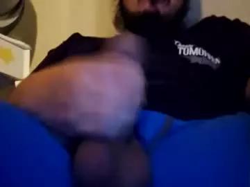 deserstgigalolatino from Chaturbate