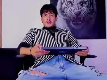 dimitrideluxe from Chaturbate