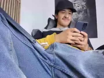 dimitrideluxe from Chaturbate