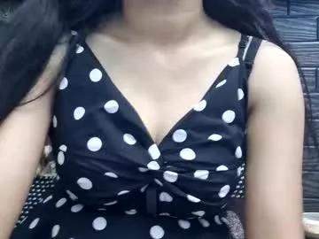 dollmeenu from Chaturbate