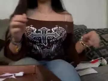 Doublecheekthickylatina webcams show profile image 