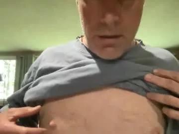 dudeinnh from Chaturbate
