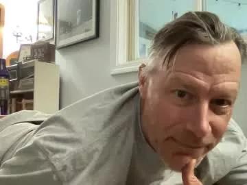 dudeinnh from Chaturbate