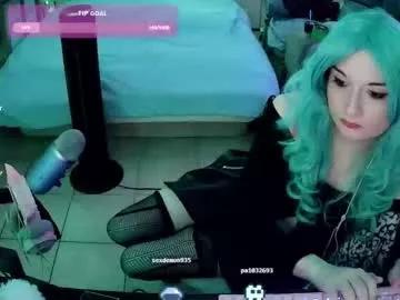 dvadaisy from Chaturbate