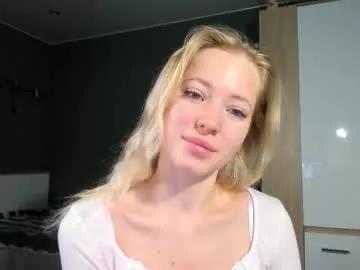 e___lisa from Chaturbate