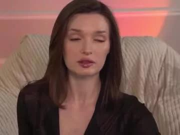 e_vvv_a from Chaturbate