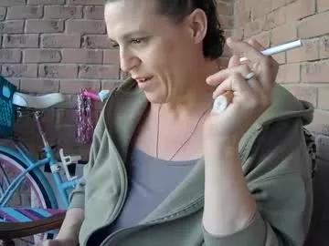 edgeofinsanity13 from Chaturbate