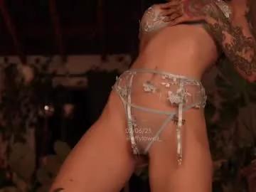 effylowell_ from Chaturbate