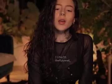 effylowell_ from Chaturbate