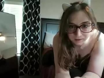 elenore_hoesevelt from Chaturbate