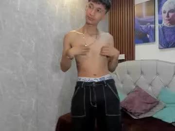 elian_julian from Chaturbate is Freechat
