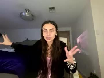 ella_ella_ella_ay from Chaturbate