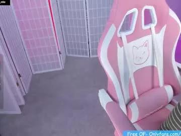 ella_foxx from Chaturbate